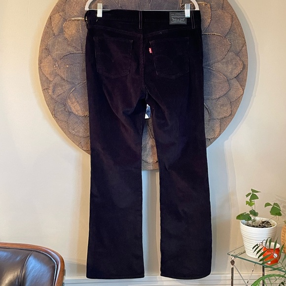Levi’s Women's Black Corduroy Pants - Picture 5 of 5